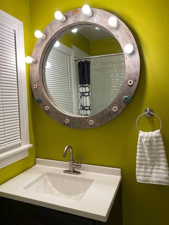 Foto 11 von 13: Horsefeathers 🐾 pet friendly funky comfort