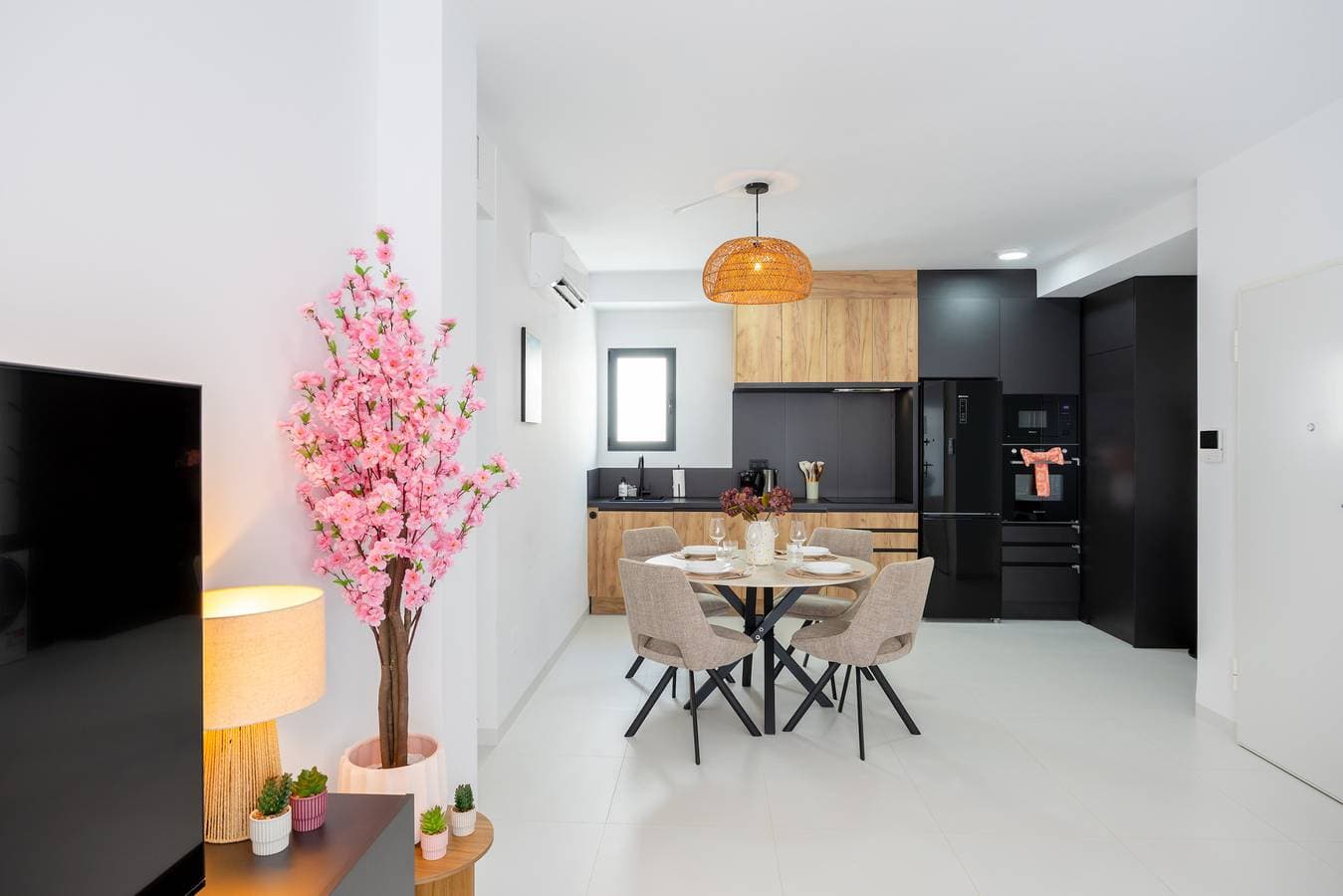 Foto 13 von 44: Ferienwohnung für 4 Personen mit Balkon