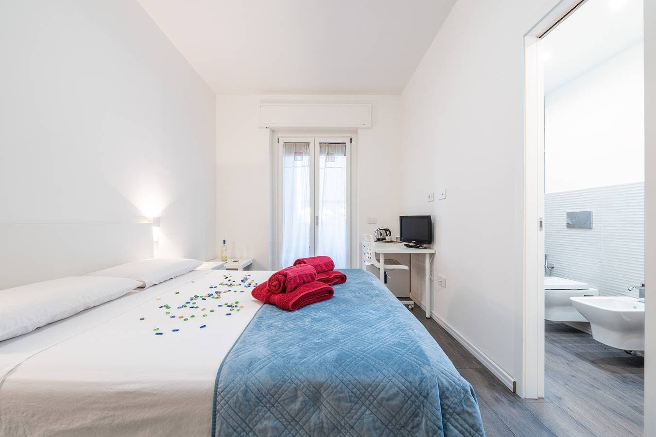 Foto 7 von 23: Zimmer 'Camera Matrimoniale Con Bagno' mit gemeinsamer Terrasse, Wi-Fi und Klimaanlage