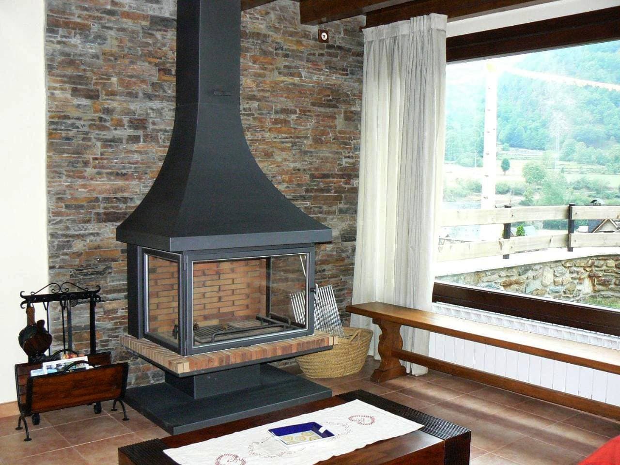Foto 4 von 28: Three Bedroom Apartment