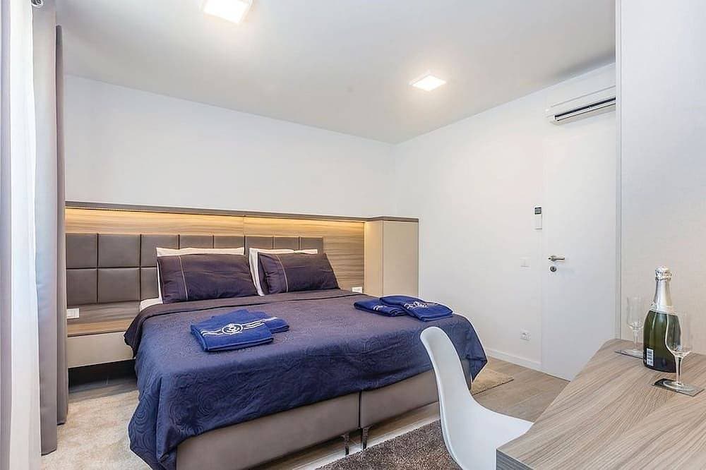 Foto 5 von 30: Ferienwohnung Poseidon 1 Malinska Krk – Pool & Strandnähe