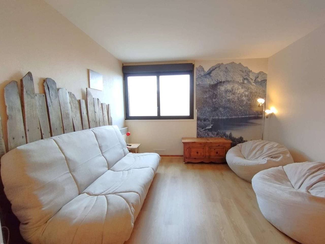 Foto 3 von 10: Gemütliches Studio für 4 in St-Lary mit ausgestatteter Kochnische