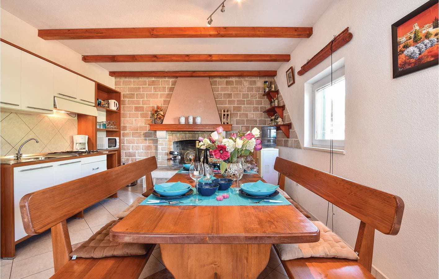 Foto 5 von 40: Gemütliche 75 m² große Ferienwohnung mit Pool, Terrasse und WLAN – 1 km vom Strand entfernt