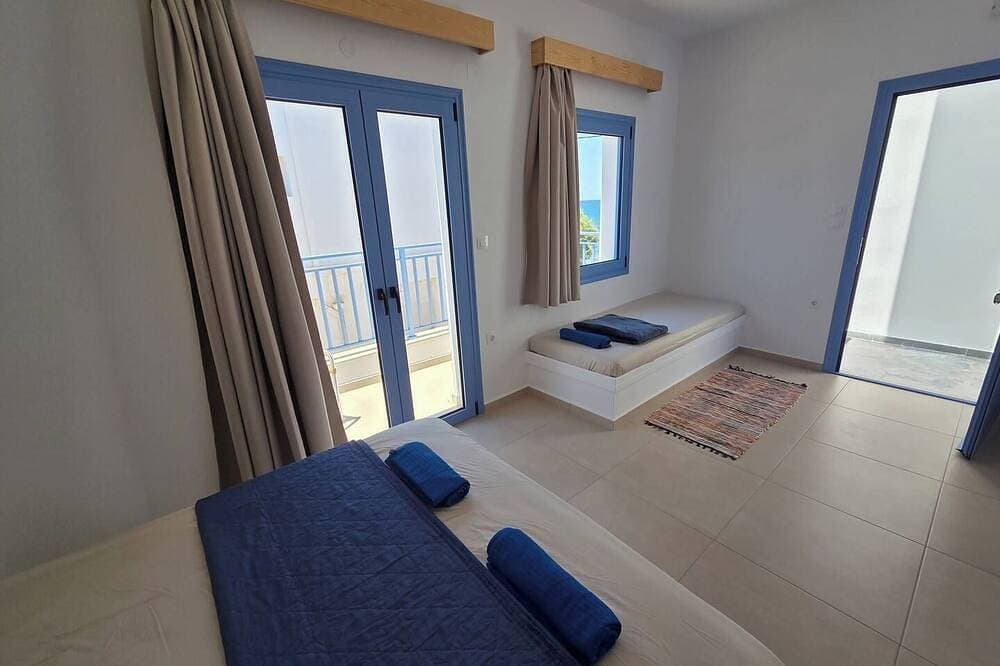 Foto 8 von 30: Arie Waterfront House - A Few Steps to the Sea