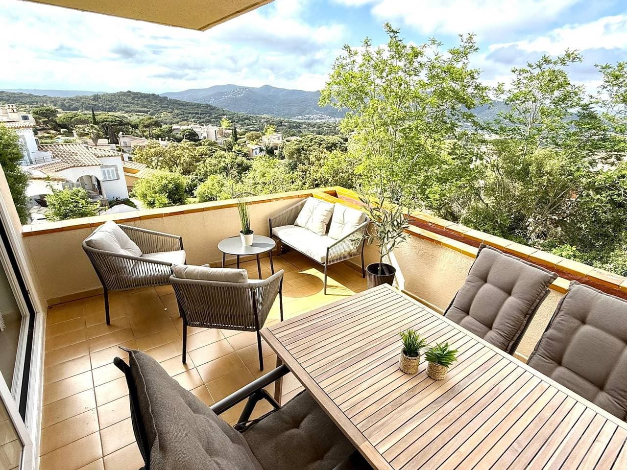 Foto 4 von 21: Ferienwohnung für 6 Personen mit Garten
