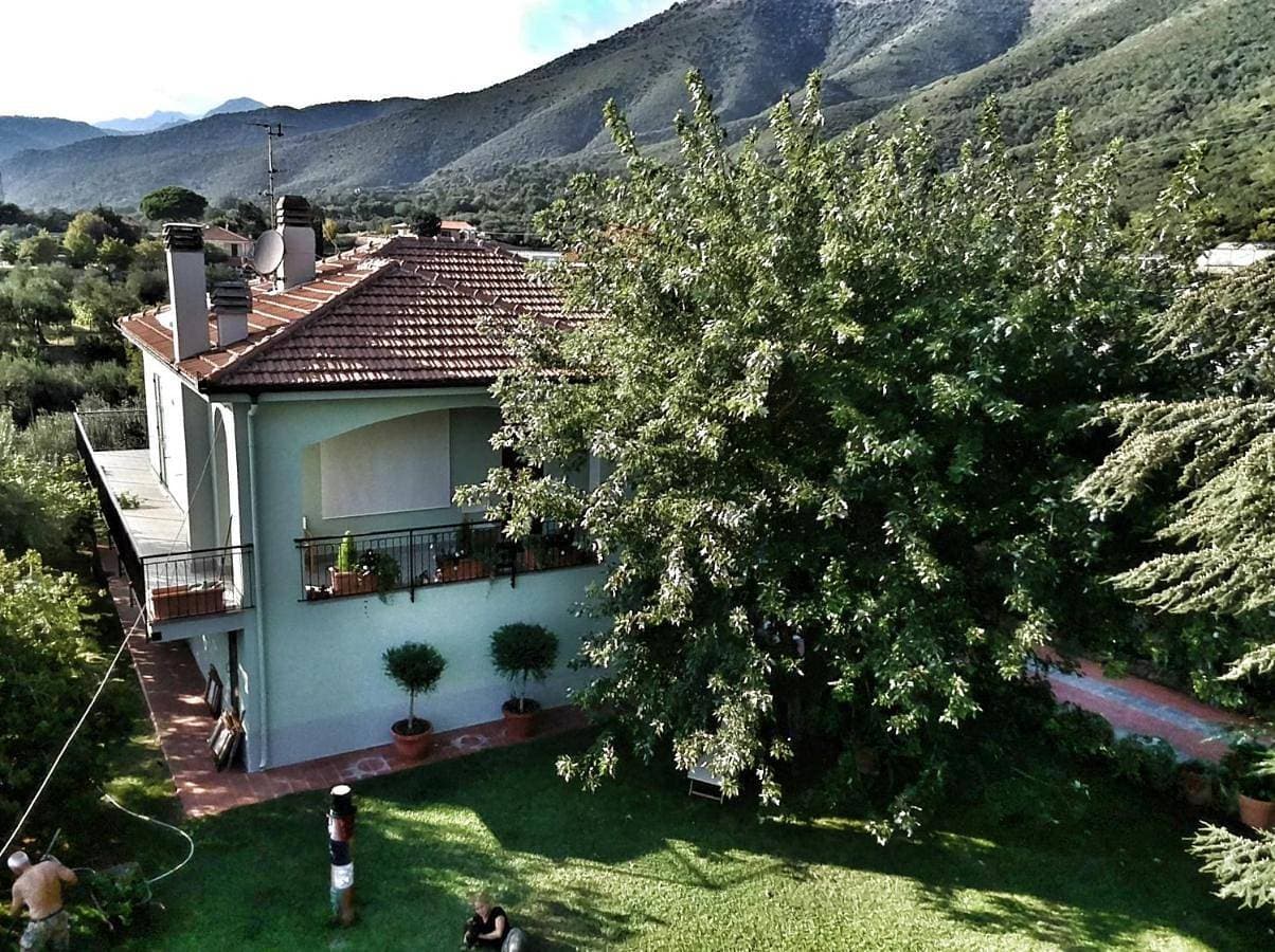 Independent apartment with a fabulous patio - Casa Penny 1