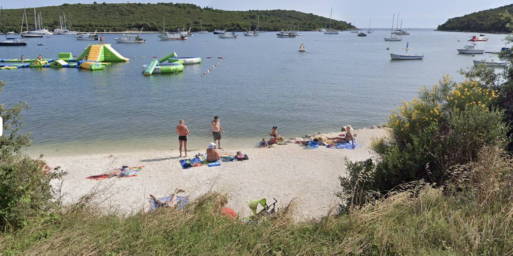 Foto 7 von 26: Ferienwohnung für 4 Personen mit Pool