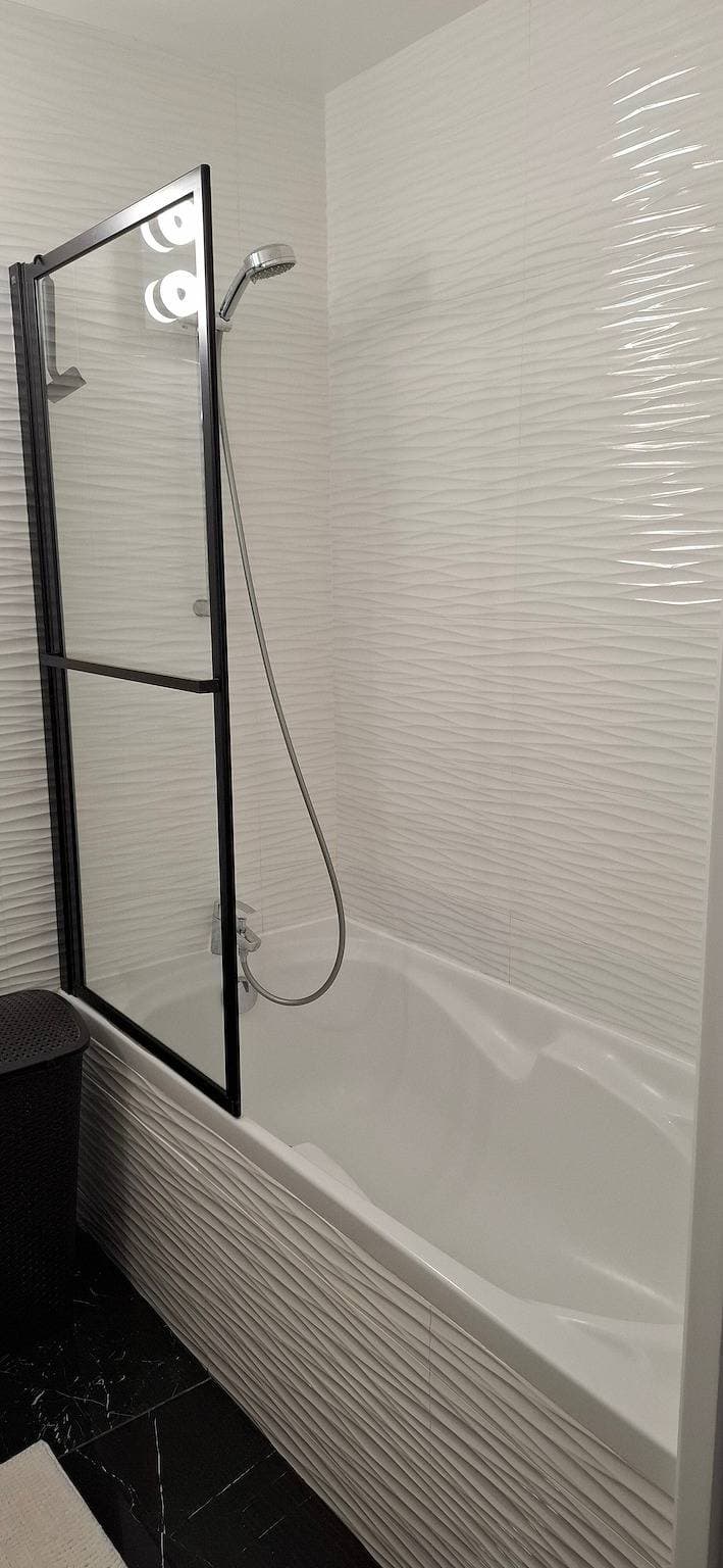 Foto 9 von 39: Appartement Couleur océan – Pool, Strandzugang & Meerblick