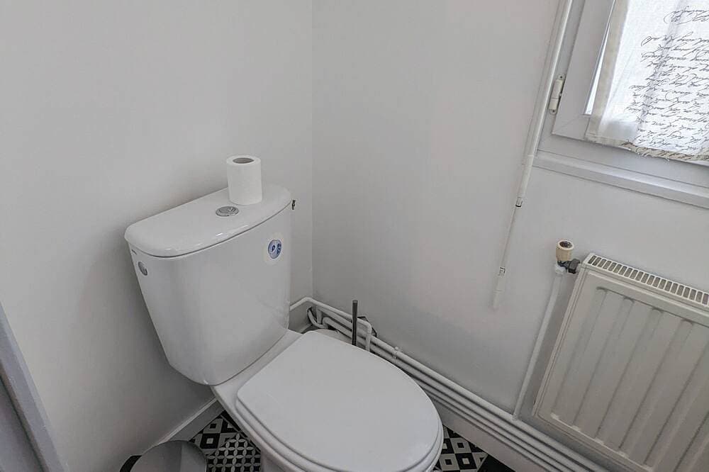 Foto 11 von 30: Quiet townhouse on the front shore, nearby restaurants & shops, 10m from the sea