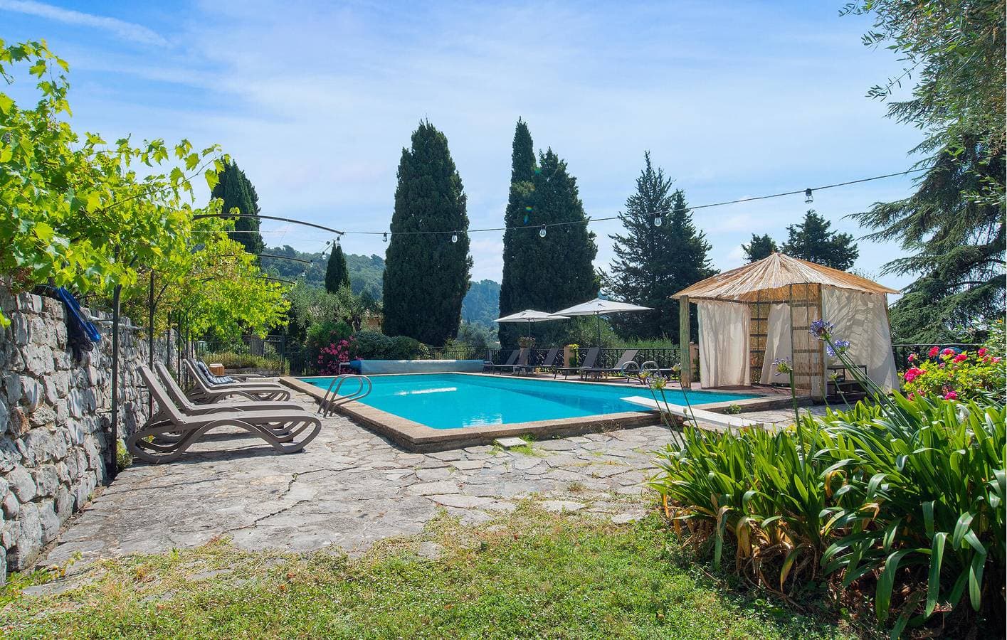 Foto 10 von 24: Wunderschöne Wohnung mit Meerblick, Pool und Parkplatz, 2 km von Grasse und Cabris entfernt