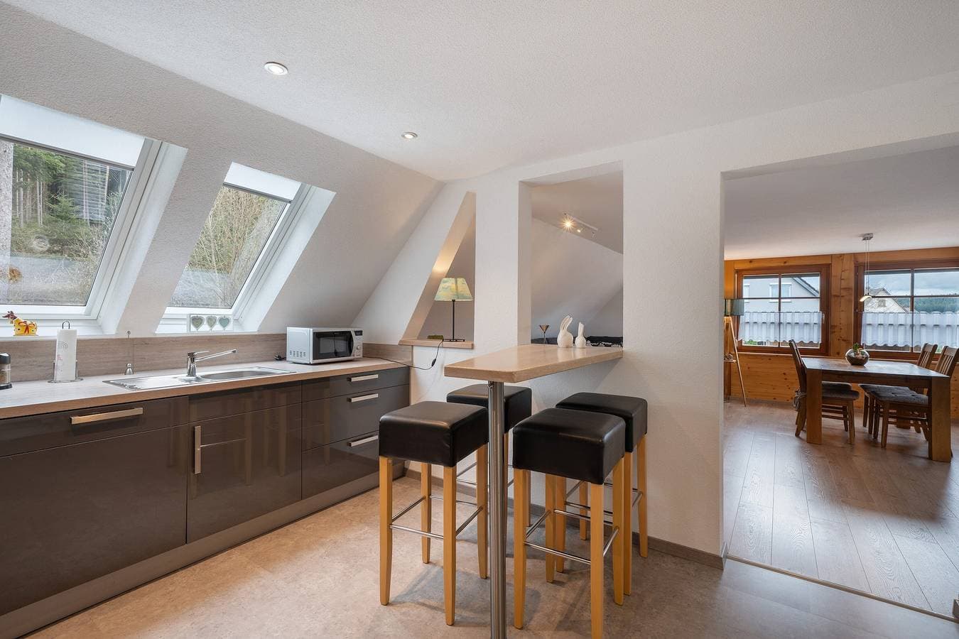 Foto 4 von 32: Ferienwohnung mit 2 Schlafzimmern mit privater Terrasse, Balkon und Garten