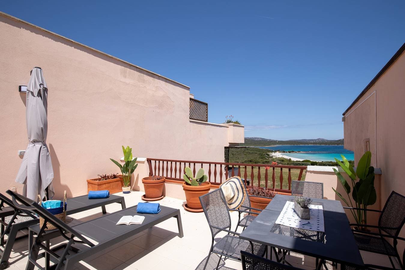 Foto 2 von 23: Harenae Beach Gateaway