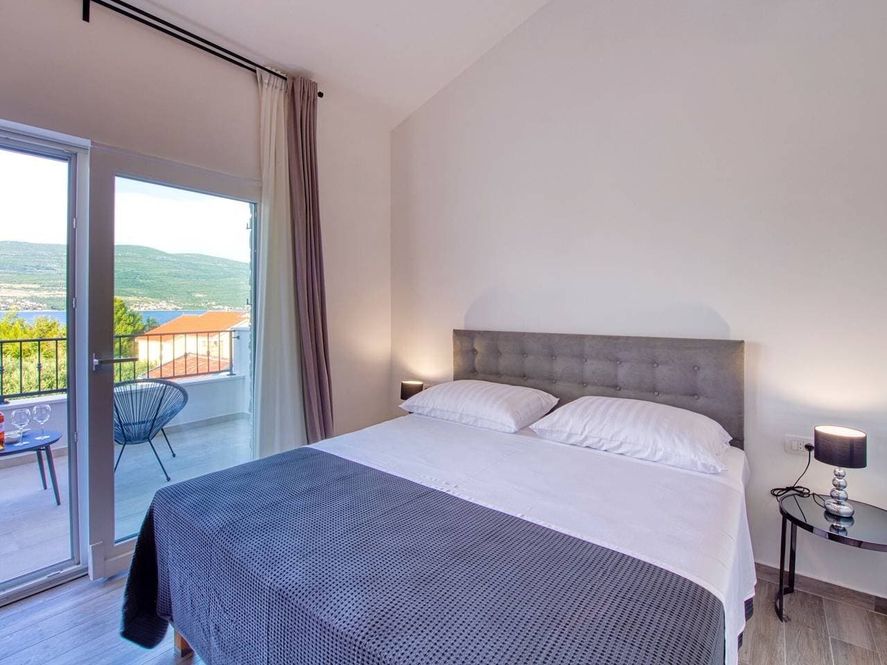 Foto 4 von 40: Villa in Pridraga mit Pool am Meer