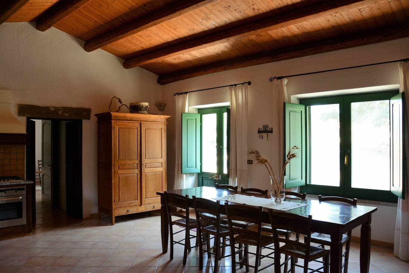 Foto 5 von 29: Cottage 'Stazzu Spadulagliu bei Olbia' mit Bergblick, WLAN und Klimaanlage