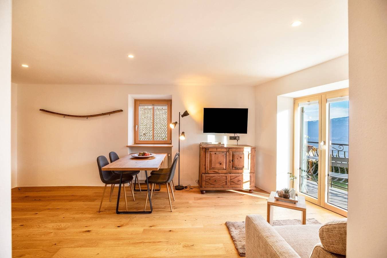 Foto 7 von 36: Brantenhof Design-Ferienwohnung "Vinea“ mit Gemeinschaftsgarten mit Sauna, Balkon und WLAN