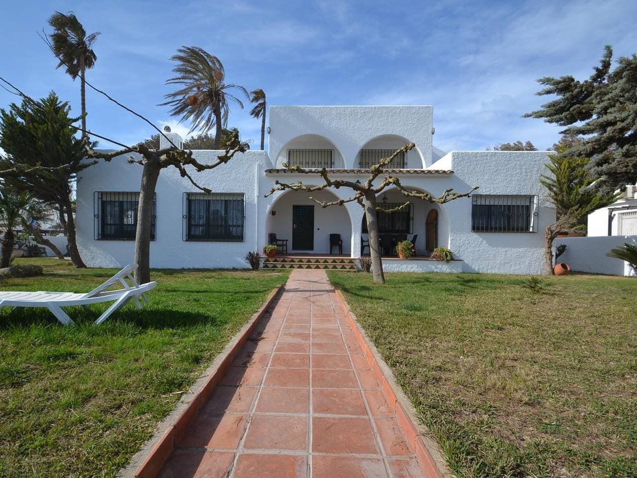 Villa Oasis mit Privatpool 1