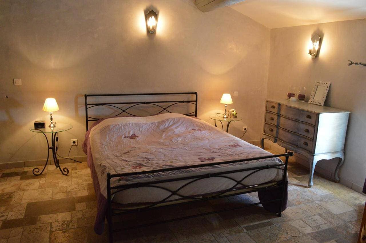 Foto 9 von 18: Double Room with Private Bathroom