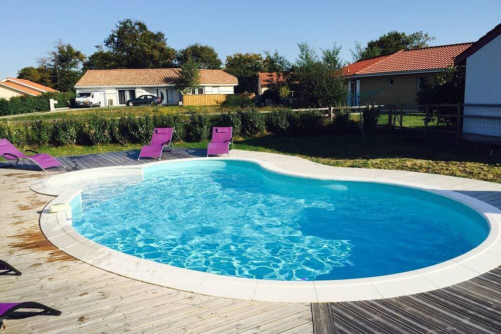 3-Bett-Villa mit privatem Pool, in einem neu angelegten Garten, Strandlage 1