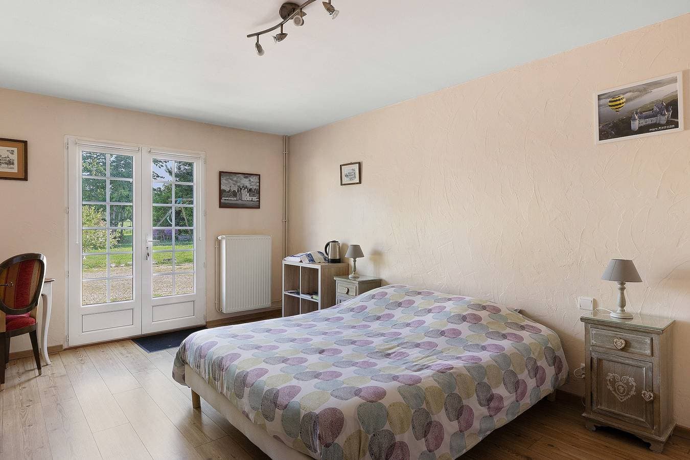 Foto 2 von 26: Bed & Breakfast 'Chambre Lavande' mit Gemeinschaftspool, Garten und WLAN