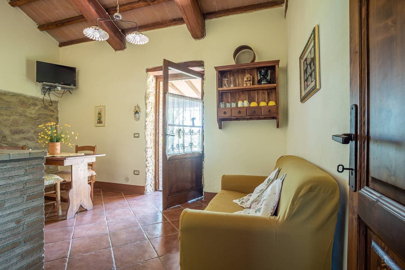 Foto 7 von 21: Ferienwohnung Olivo mit Terrasse, Gemeinschaftspool und WLAN