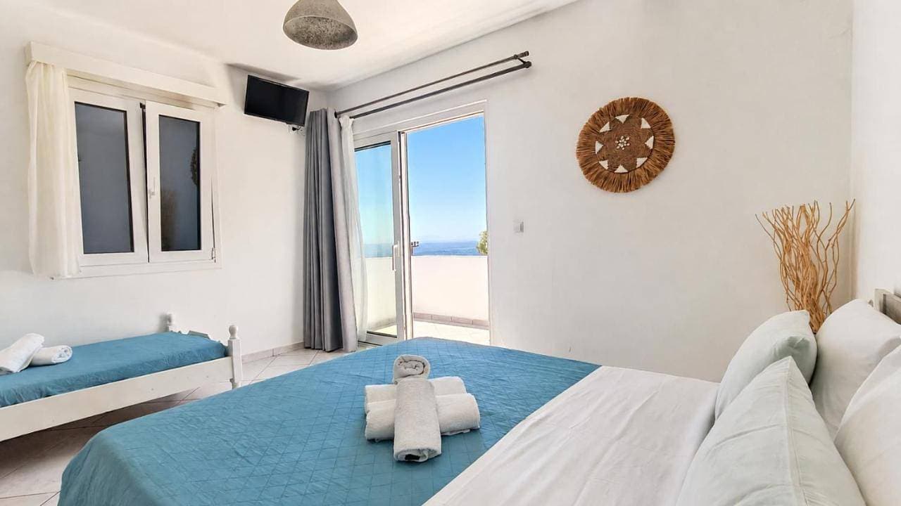 Foto 6 von 11: Triple Room with Sea View