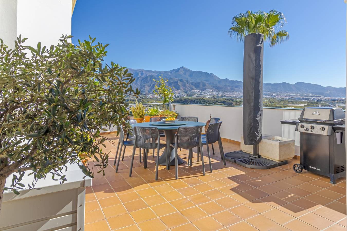 Foto 10 von 67: Villa für 8 Personen mit Garten