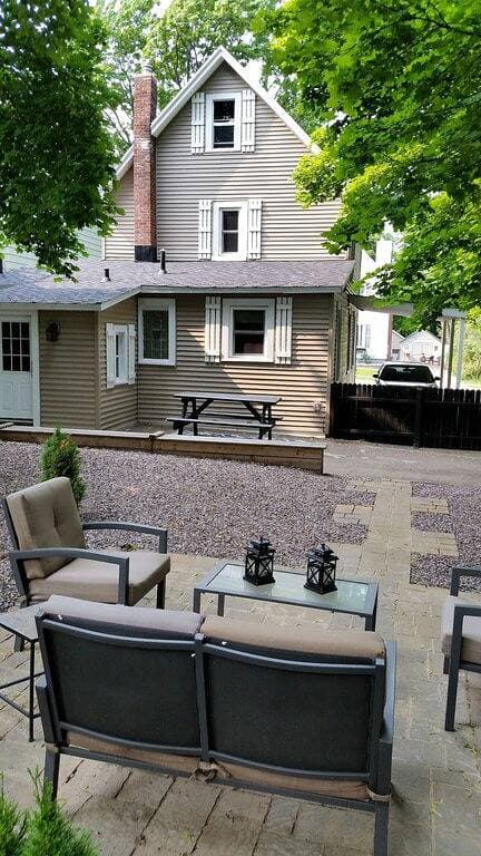 Foto 10 von 22: Charming East Side-Marquette Home Bequem zu Strand, Nmu & Krankenhaus