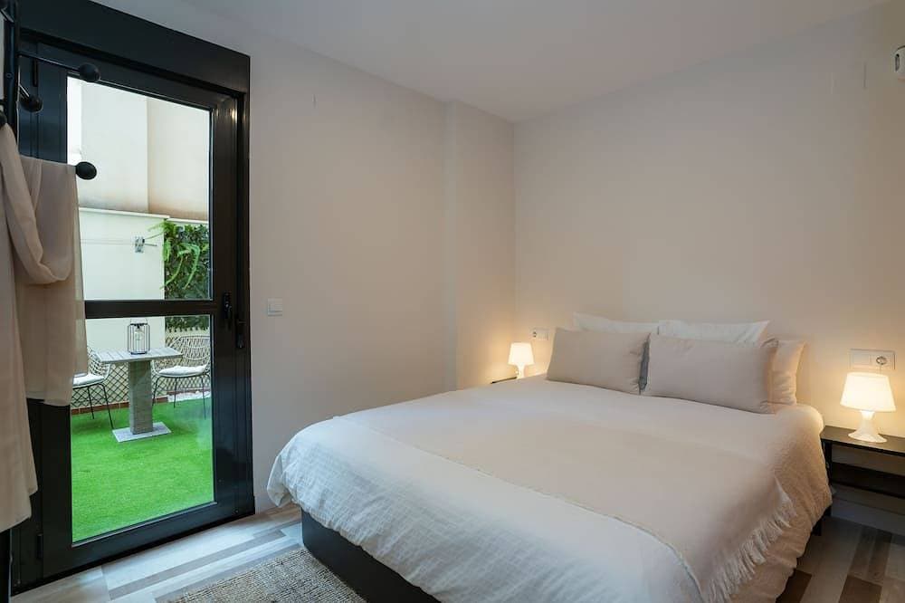 EnjoyMe. Your apartment in Malaga Enjoy your life to the fullest. 1