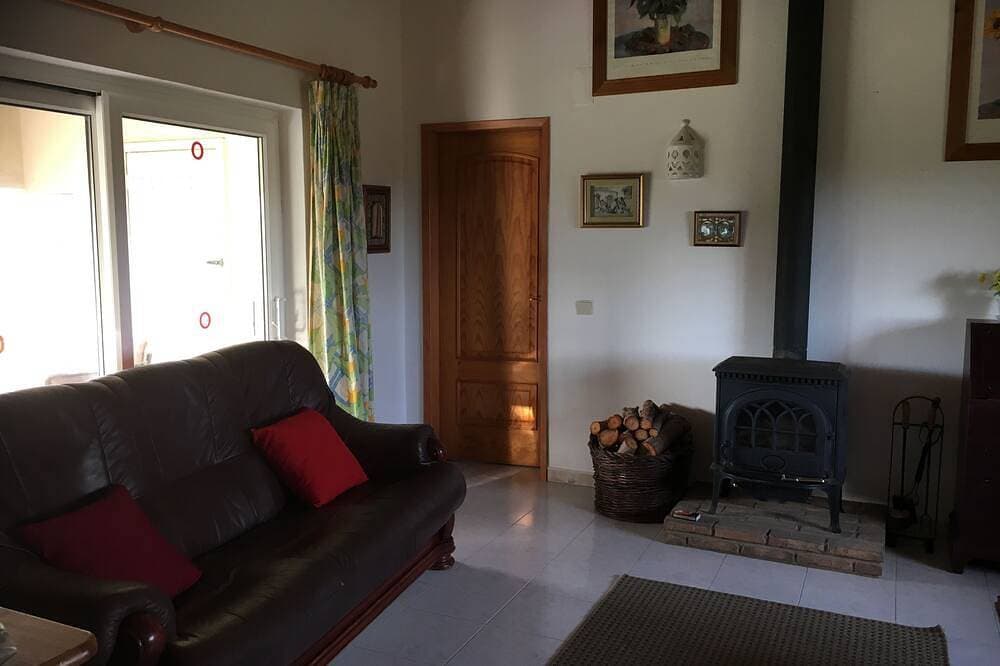Foto 7 von 30: Ein besonderes Cottage mit eigenem Pool, herrlichem Grundstück, herrlicher Aussicht.
