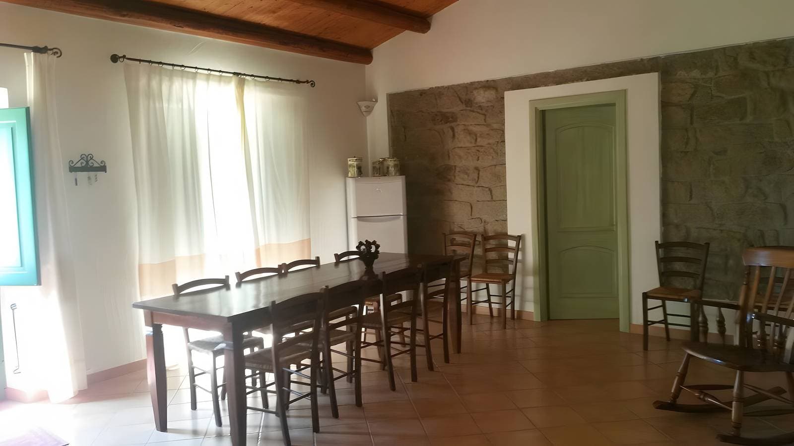 Foto 8 von 29: Cottage 'Stazzu Spadulagliu bei Olbia' mit Bergblick, WLAN und Klimaanlage