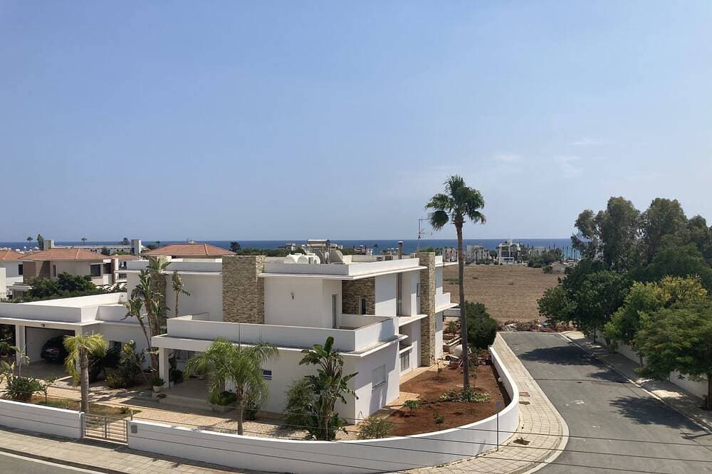 Foto 12 von 30: Larnaca Bay Villa mit privatem Pool, Meerblick, in einer wunderschönen Lage.