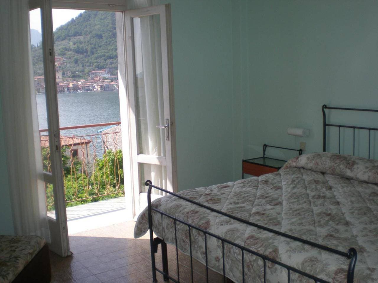 Foto 6 von 9: Double Room with Balcony