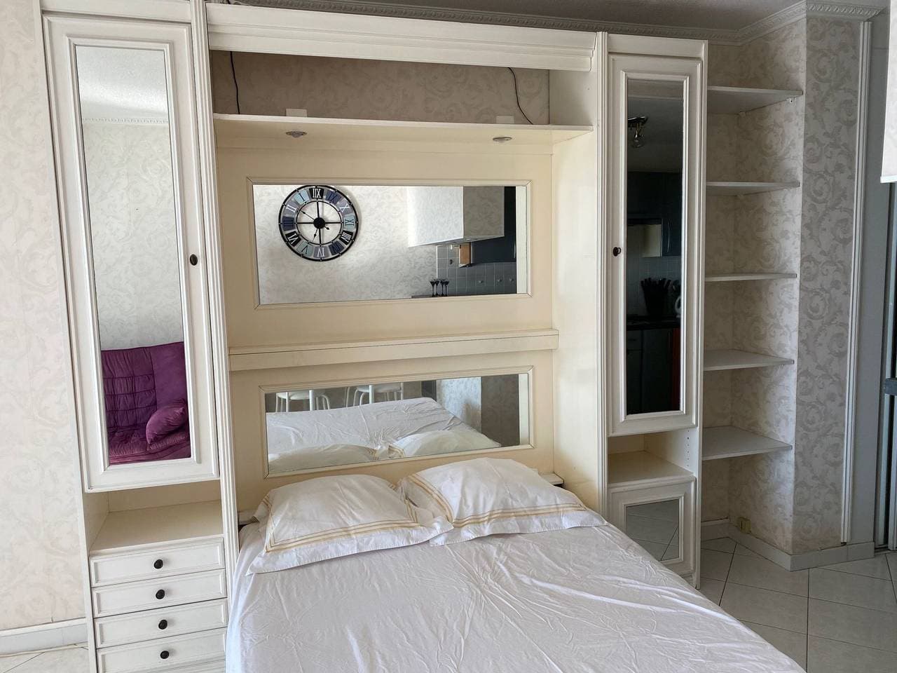 Foto 11 von 21: Studio-Apartment mit Blick auf das Wasser