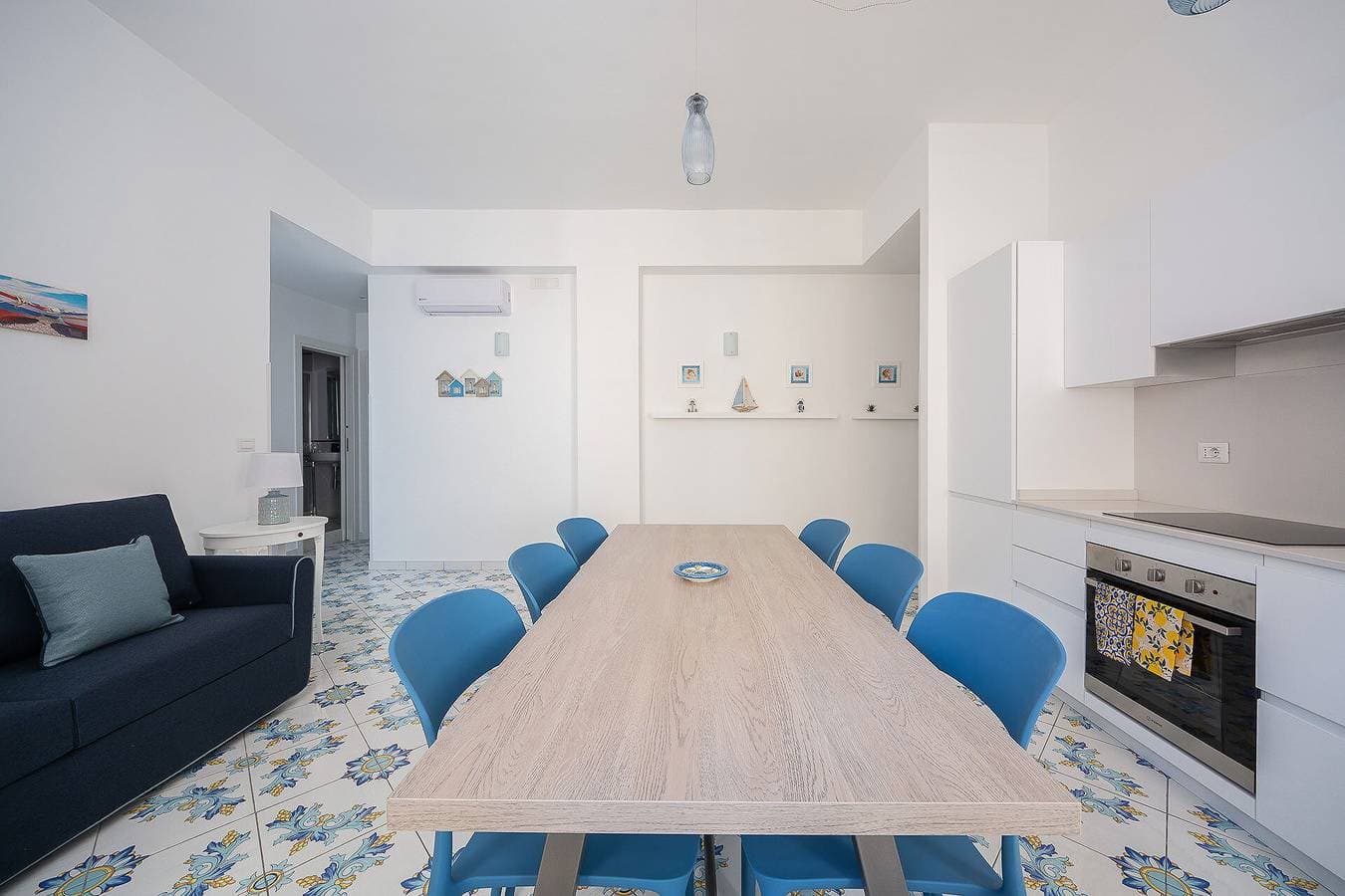 Foto 6 von 24: Ferienwohnung für 6 Personen mit Balkon