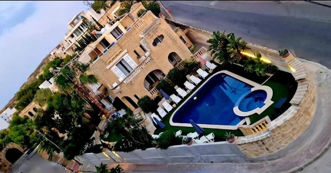 Foto 2 von 19: Apartment with Pool View