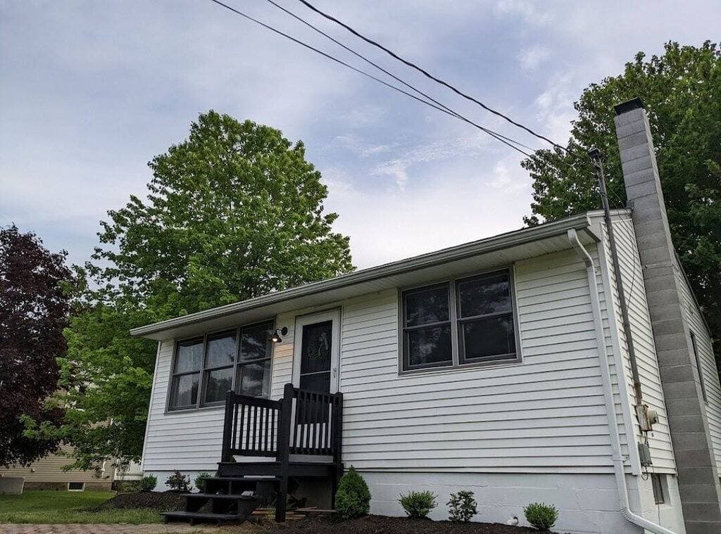Foto 7 von 20: Beautiful home with 150ft sandy beach and private boat launch on Big Sebago!!!!!