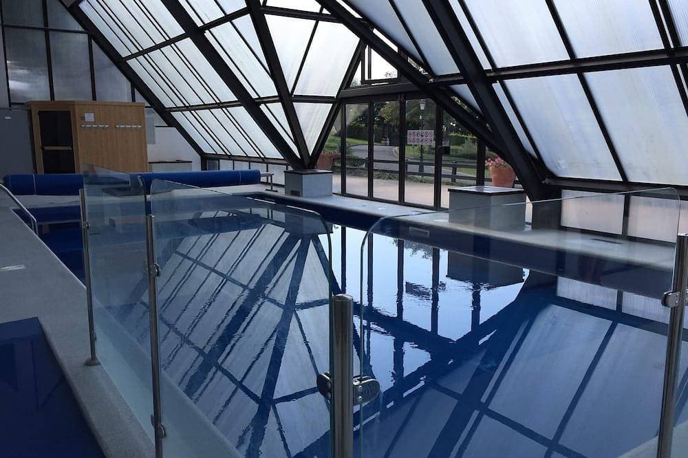 Foto 13 von 16: Zweizimmerwohnung mit Balkon, beheiztem Innenpool - 4 Personen