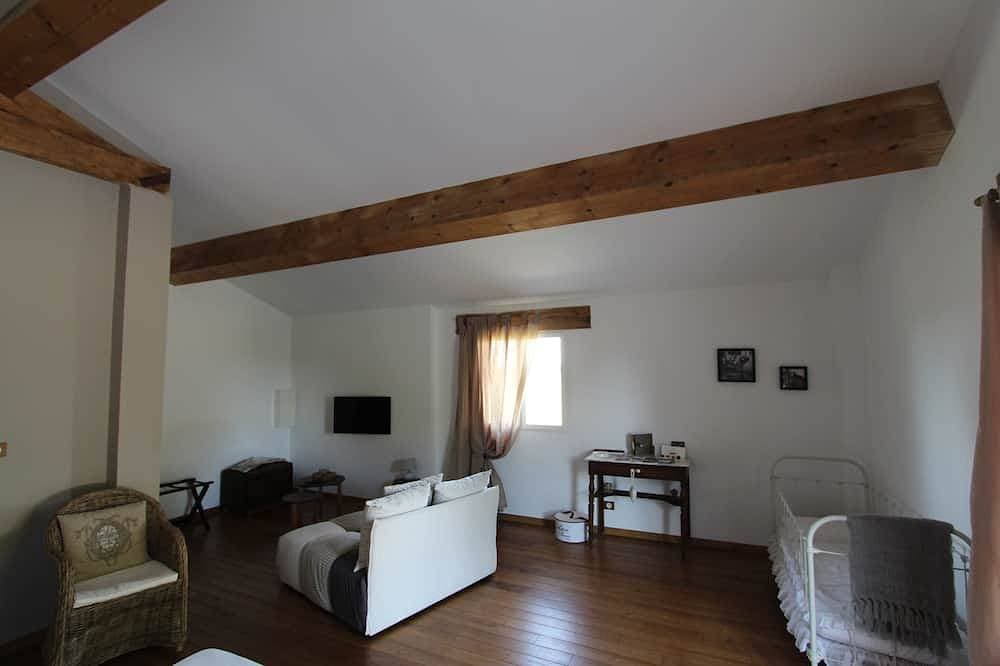 Foto 5 von 8: Charmante Suite im Erdgeschoss, La Grange