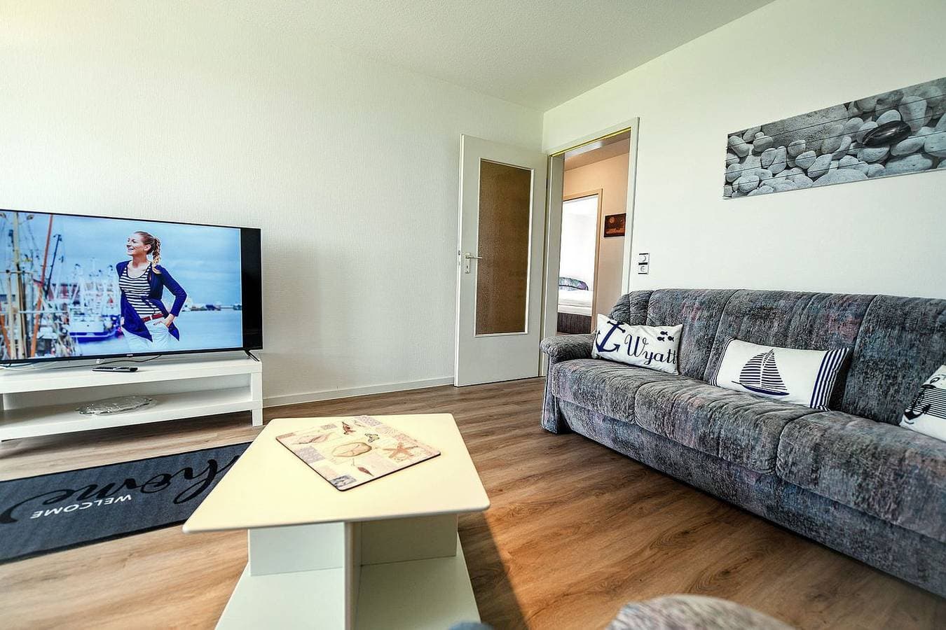 Foto 8 von 23: Logenplatz am Meer – FeWo mit Meerblick, Balkon & Sauna