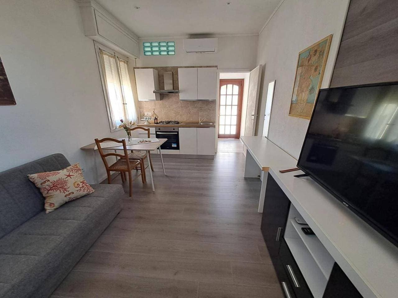 Foto 8 von 19: One-Bedroom Apartment with Balcony