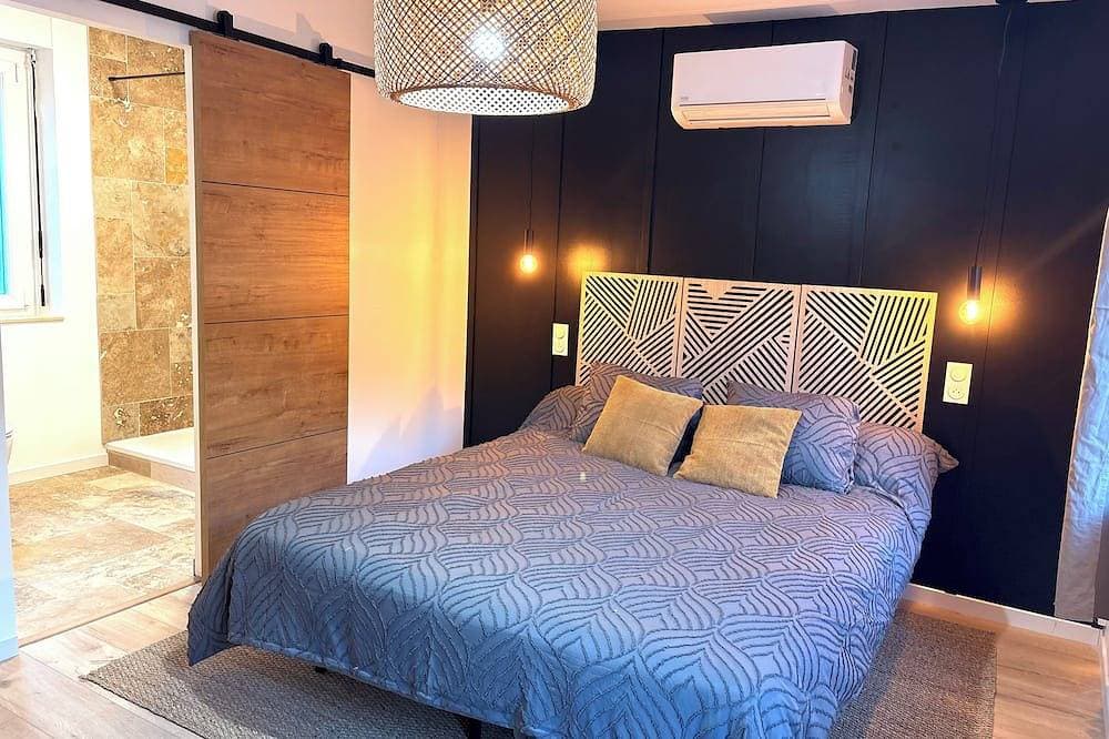 Le Mocopek Vacation Rental (sleeps 5) 1