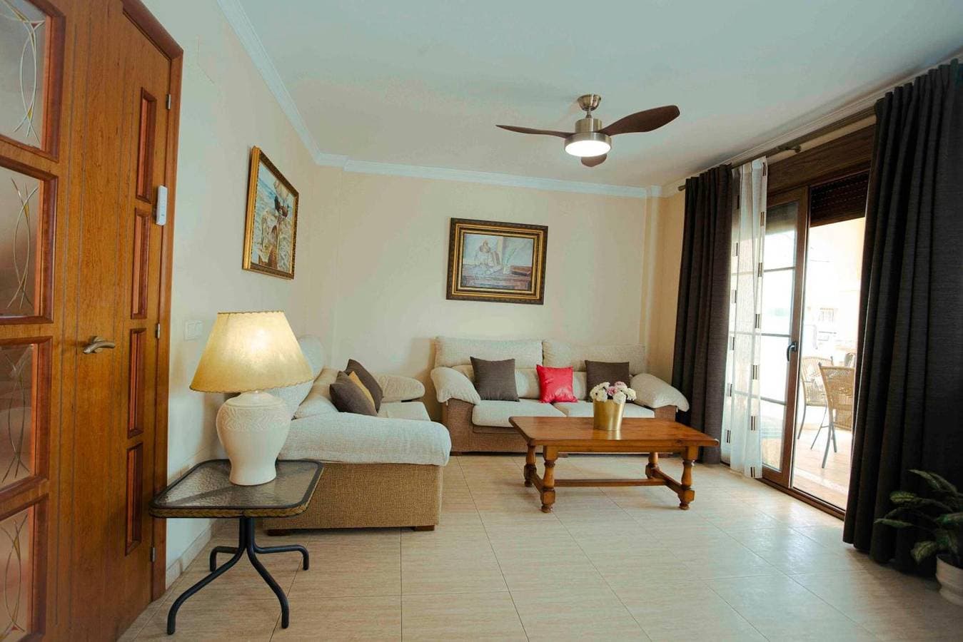 Foto 10 von 40: Villa Ilusión Rincón – Helle, einladende Villa an der Costa del Sol mit Terrasse & Grill