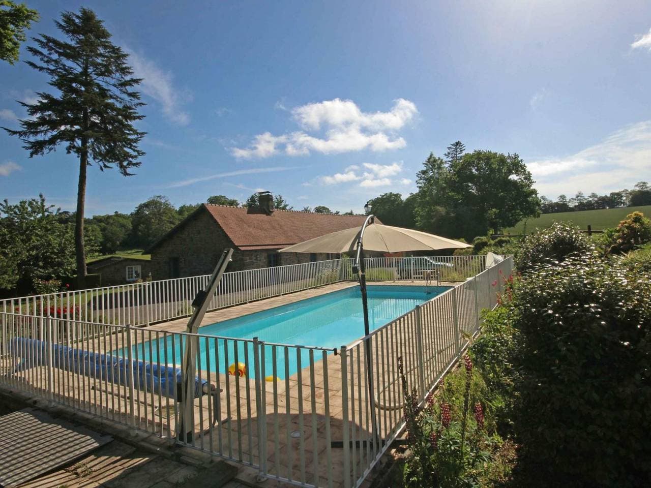 Foto 10 von 13: Haus mit Pool und WLAN in Ste Honorine