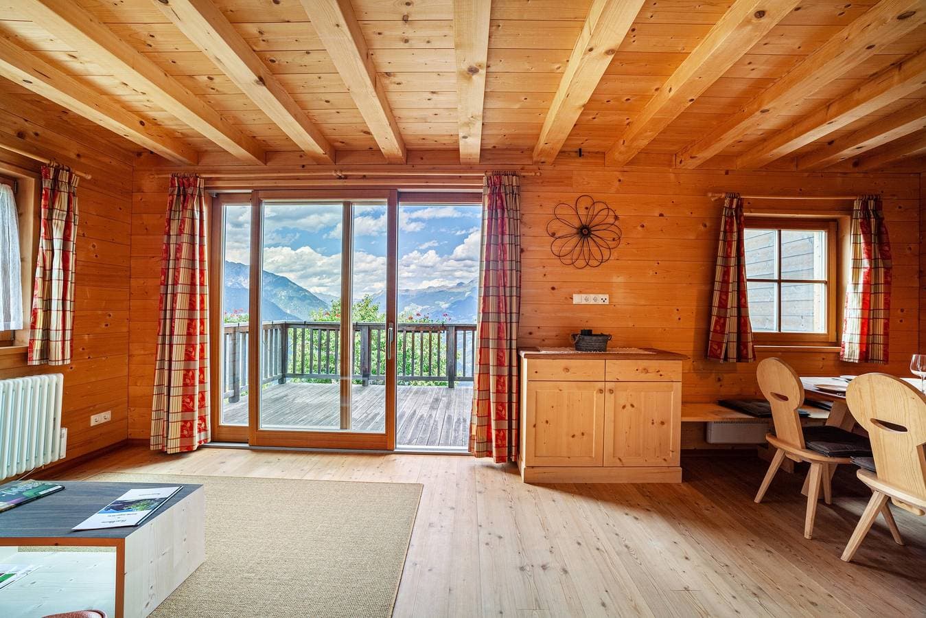 Foto 4 von 29: Chalet 'Bergchalet Refugium Martius' mit Bergblick, Garten und WLAN