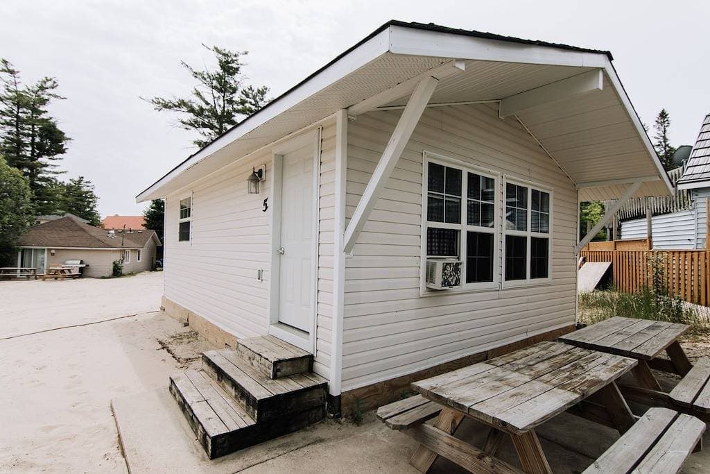 Foto 5 von 21: Sandpiper Beach Resort - Cottage # 5