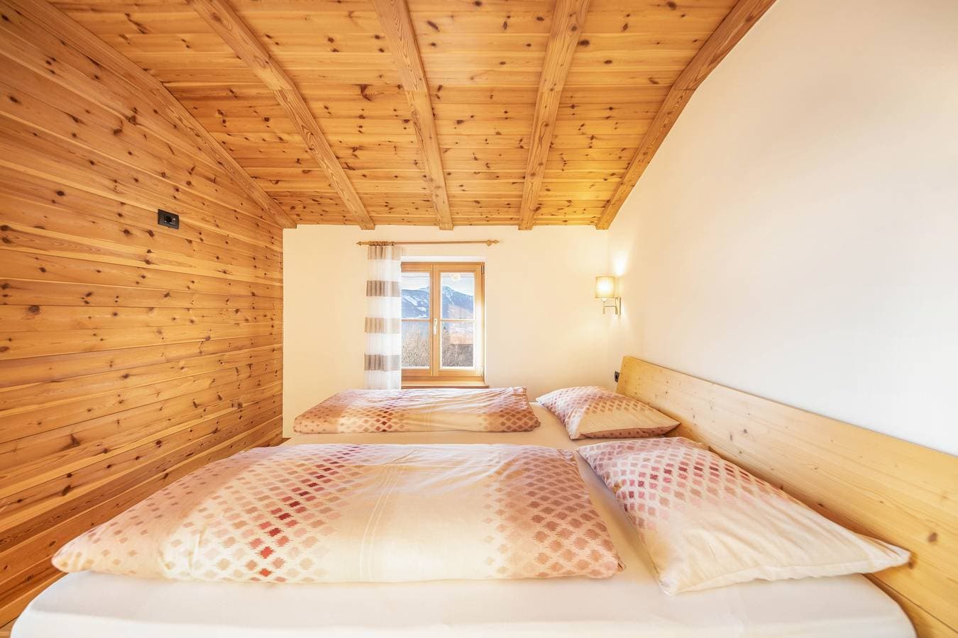 Foto 4 von 30: Ferienwohnung "Malgorerhof Sonja" mit Bergblick, WLAN & Gemeinschaftsgarten