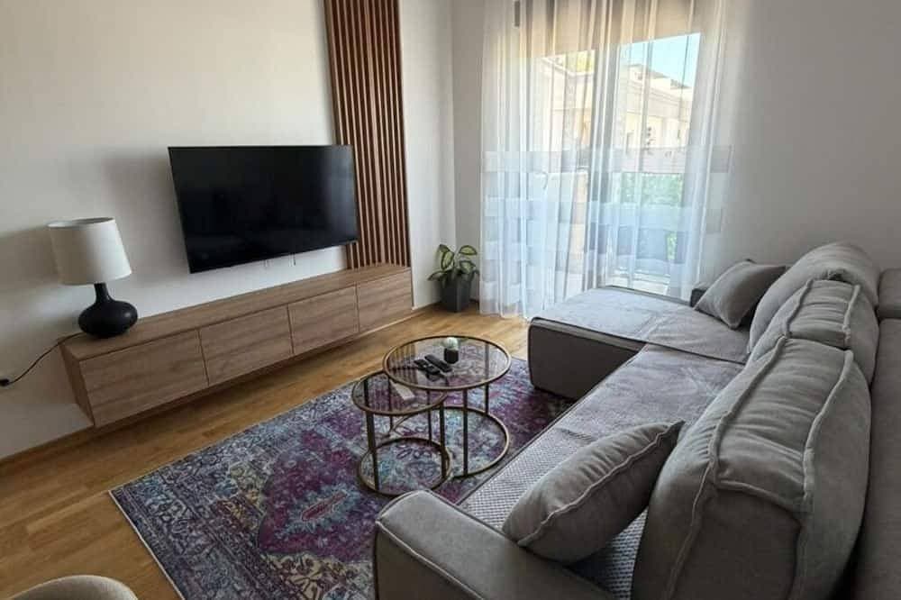 Peaceful 1-bedroom apartment with AC in charming Podgorica 1