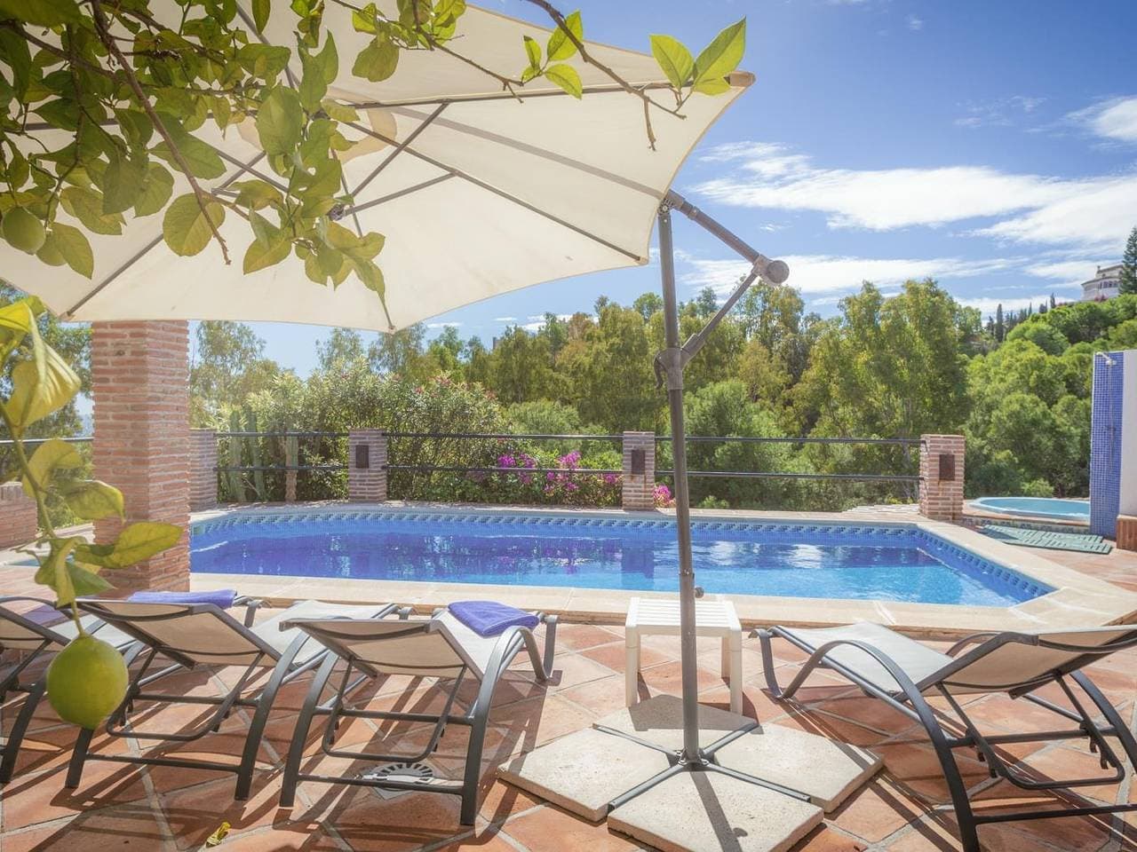 Foto 5 von 29: Andalusische Villa mit privatem Pool und Meerblick