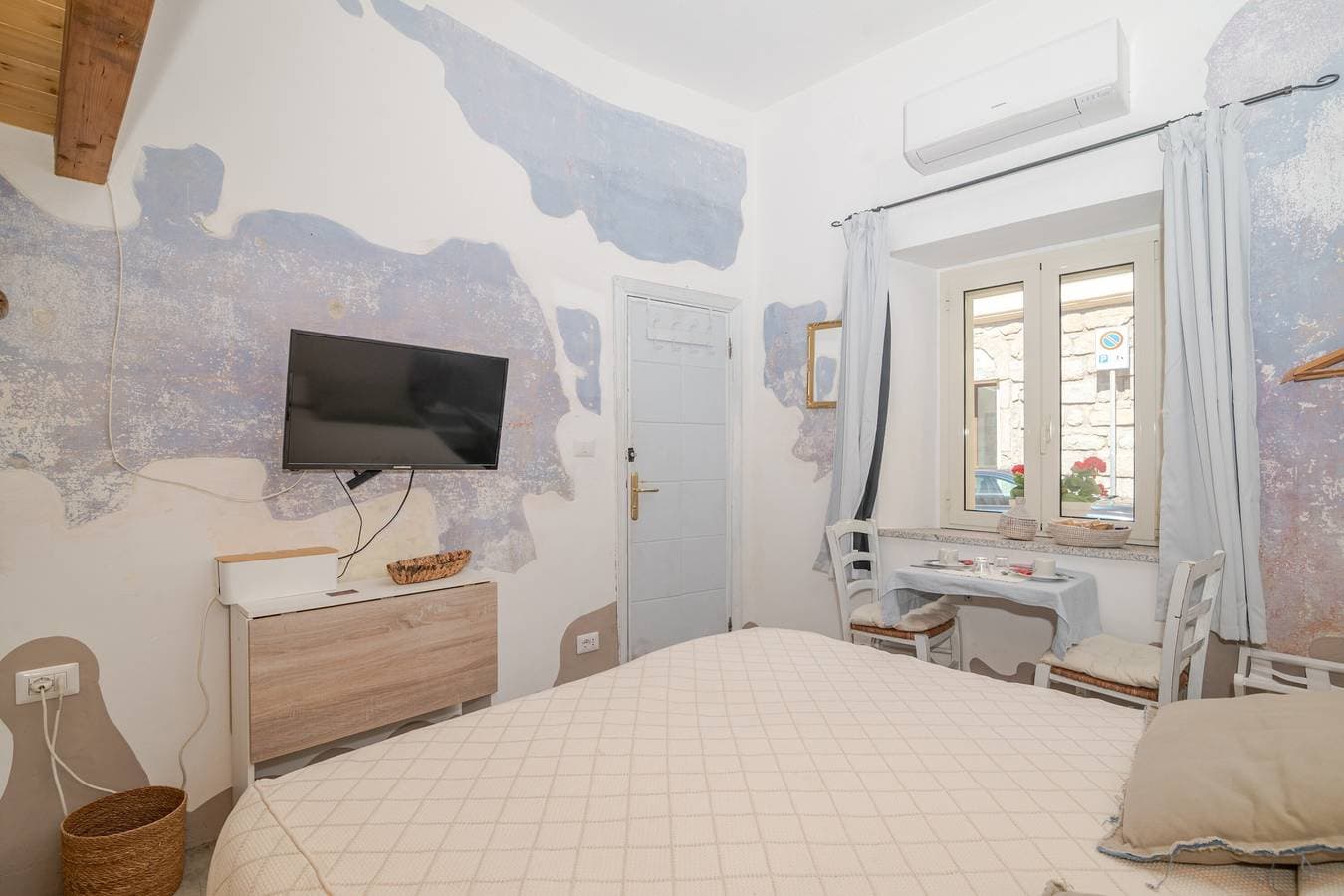 Foto 5 von 22: Zimmer 'Zio Peppe- Vintage' mit kostenpflichtigem WLAN und Klimaanlage