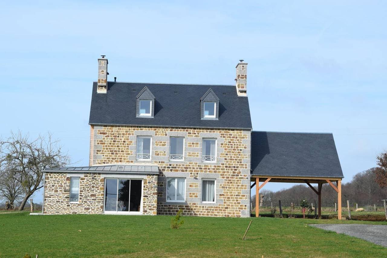 Foto 4 von 19: Three-Bedroom House